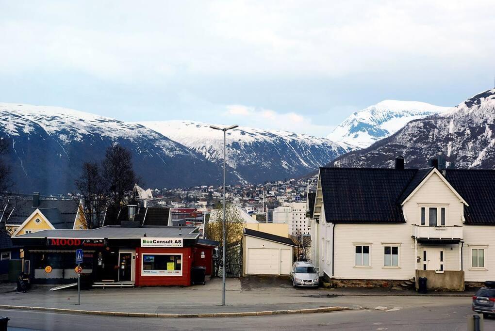 Central With A View Tromsø Kültér fotó